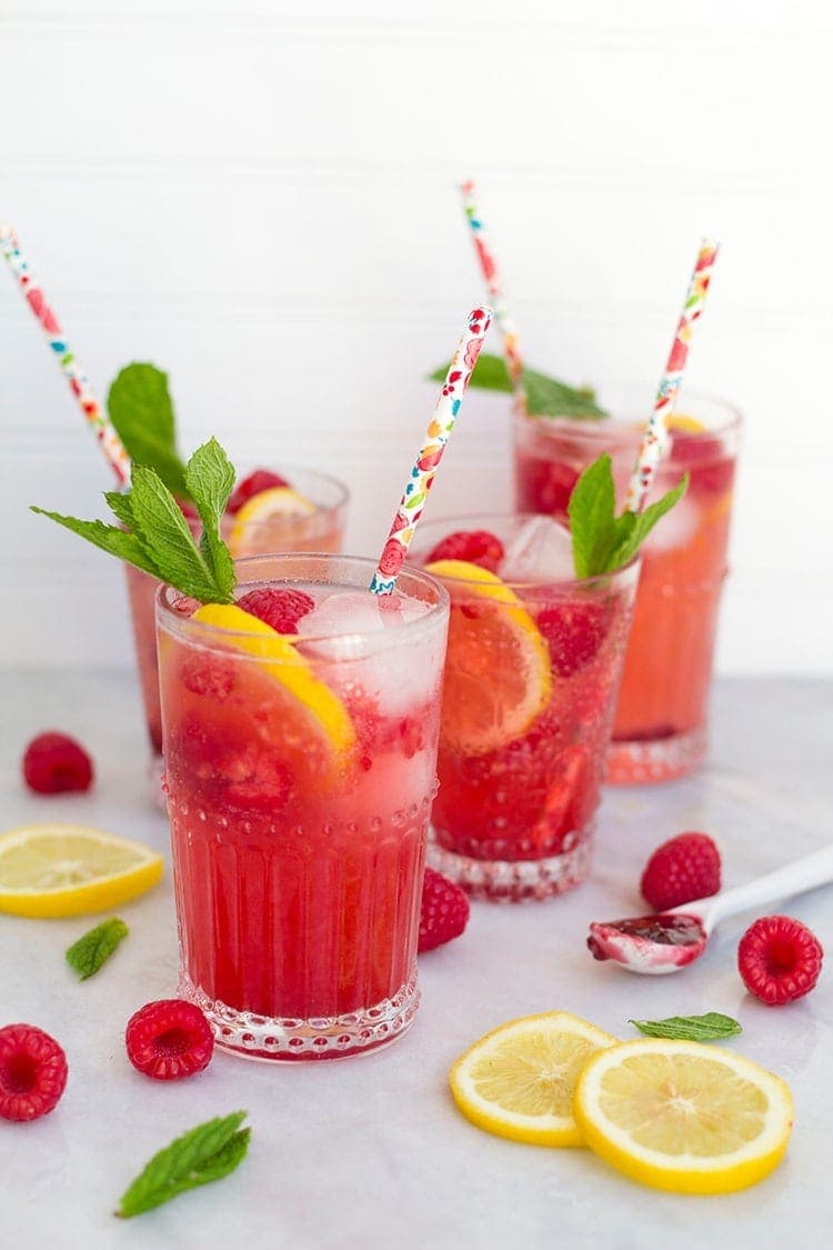 Raspberry Lemonade Spritzers