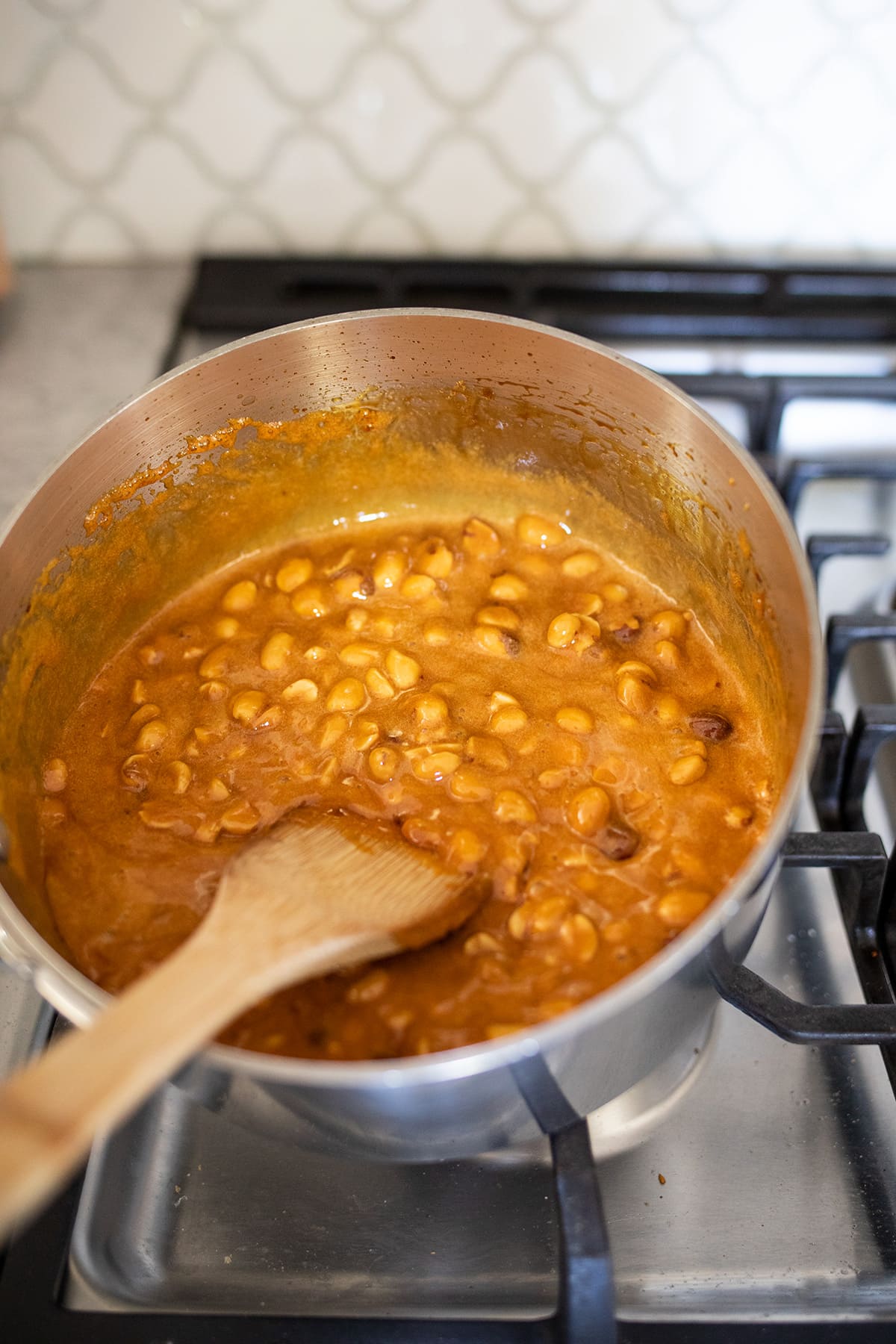 Easy Homemade Peanut Brittle Recipe