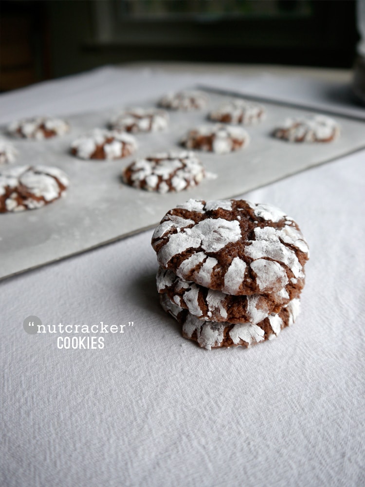 Nutcraker-nutella-crackle-cookies