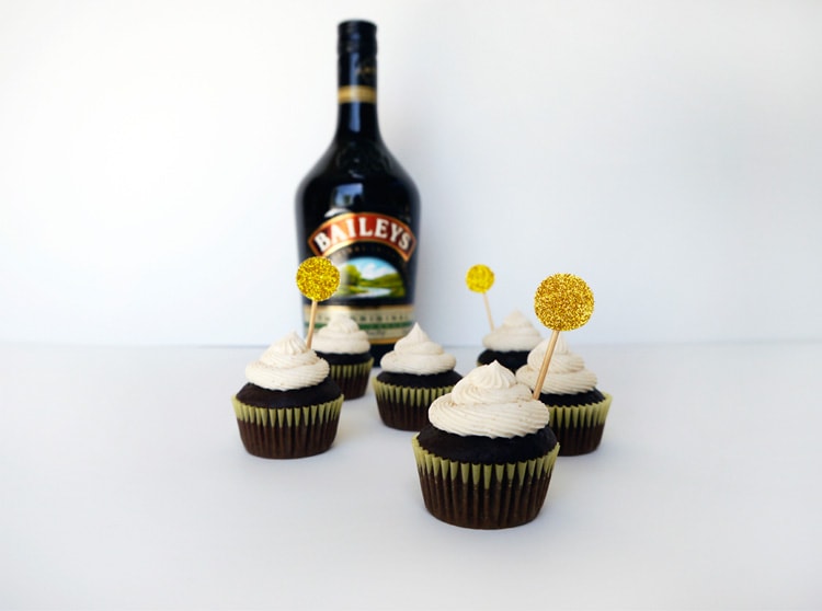 Baileys-Irish-Cream-Cupcakes-3