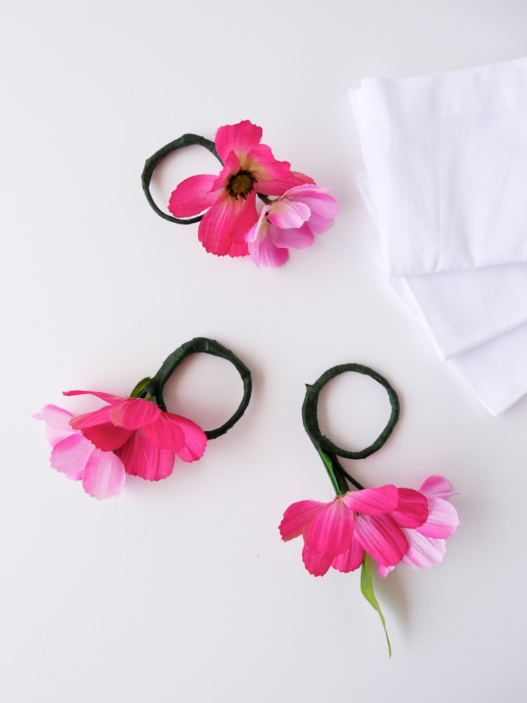 DIY-Floral-Napkin-Rings-Freutcake-9