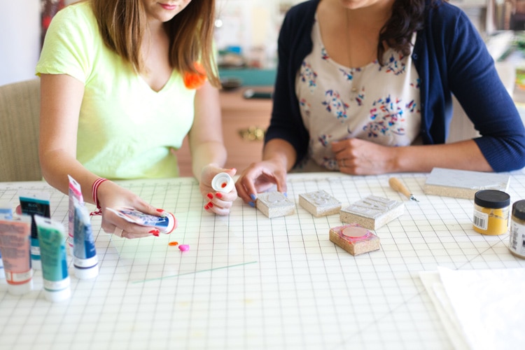 DIY-Hand-Block-Printed-Napkins-Freutcake-step-2