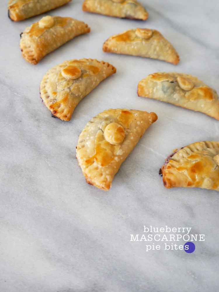 Blueberry-Mascarpone-Pie-Bites