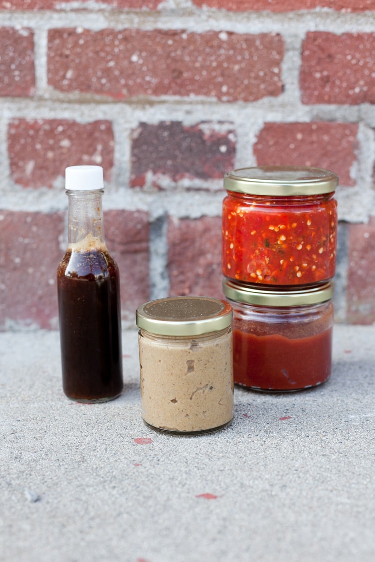Mustard-Sriracha-&-More-at-Poketo-7