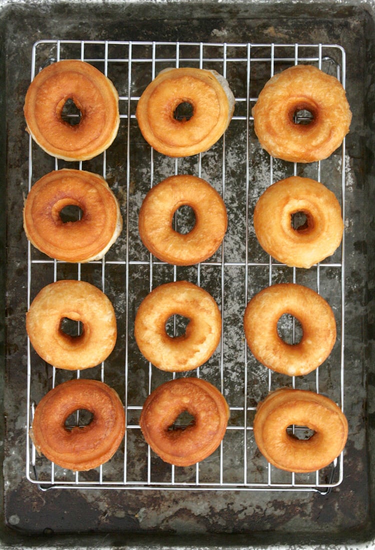 5-ingredient-apple-cider-doughnuts-1