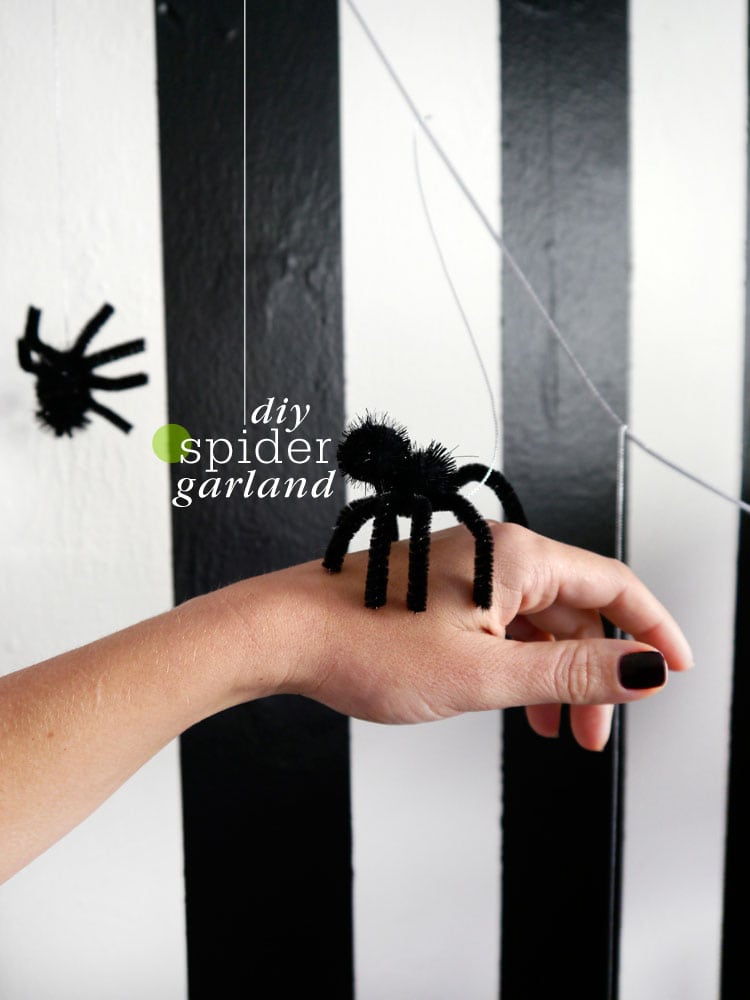 DIY-Spider-Garland