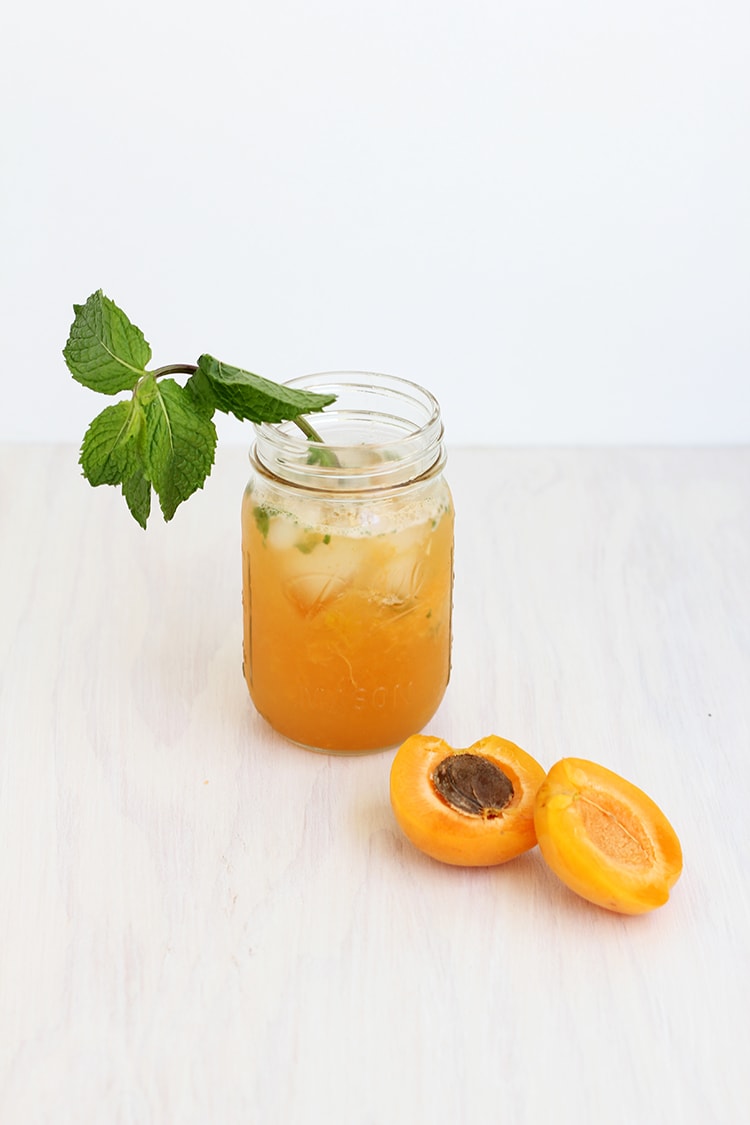 Apricot Smash Cocktail