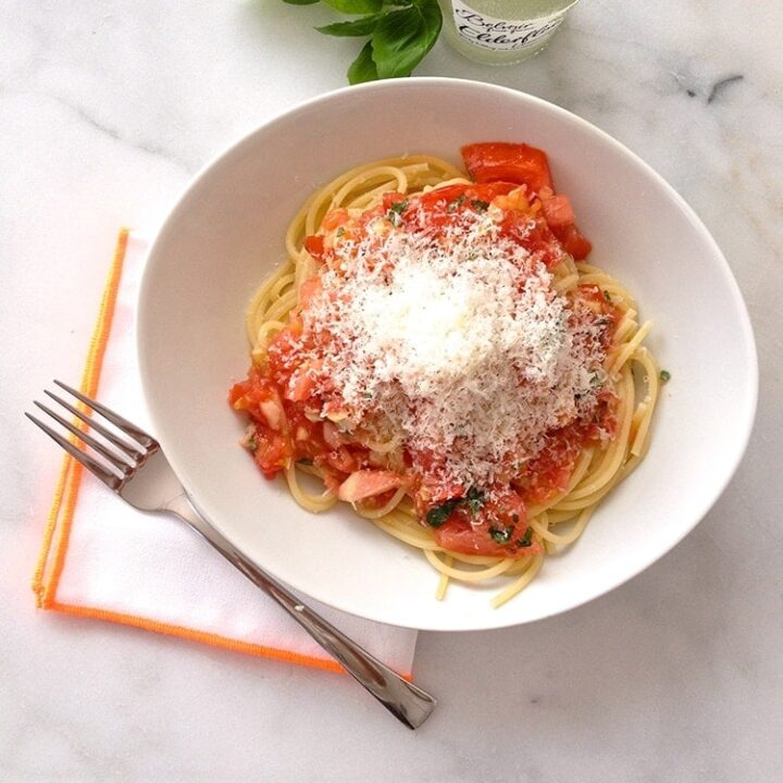 No Cook Tomato Sauce