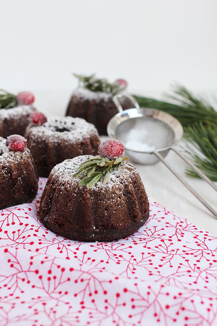 Gingerbread Christmas Cakes