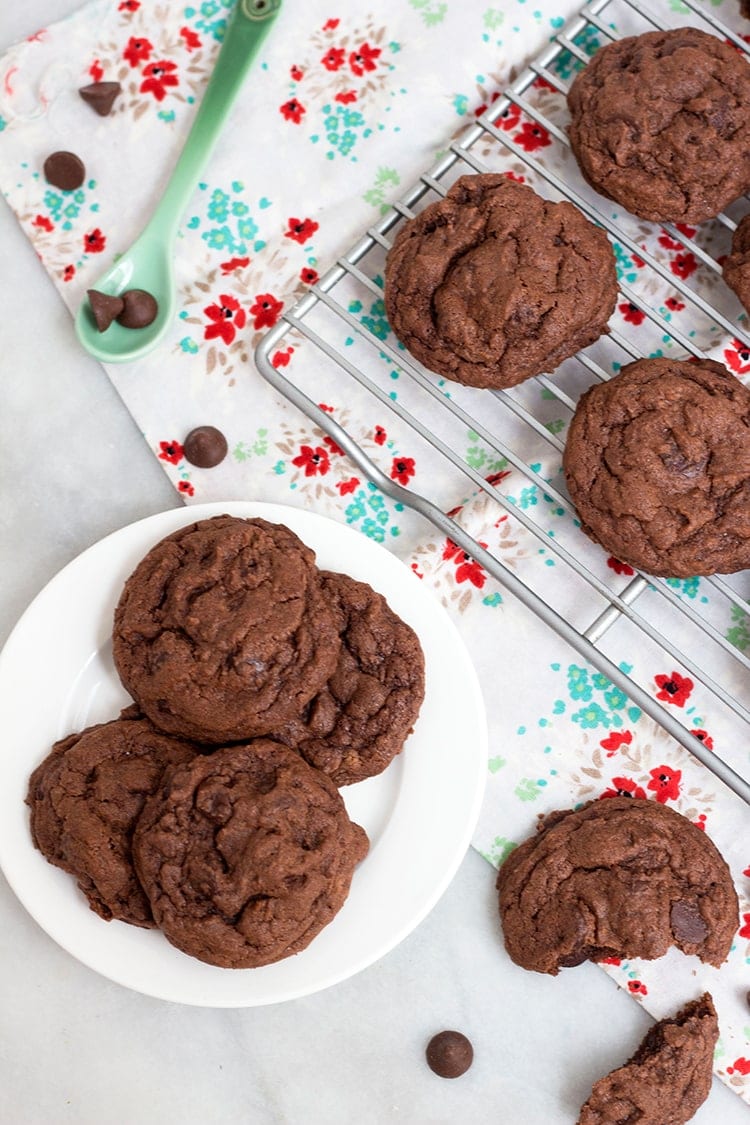 Easy Chocolate Pudding Cookies