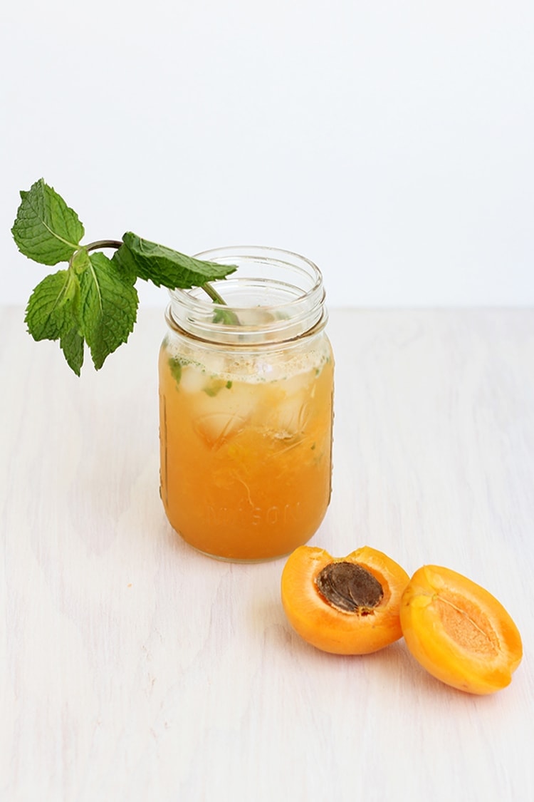 Apricot Bourbon Smash