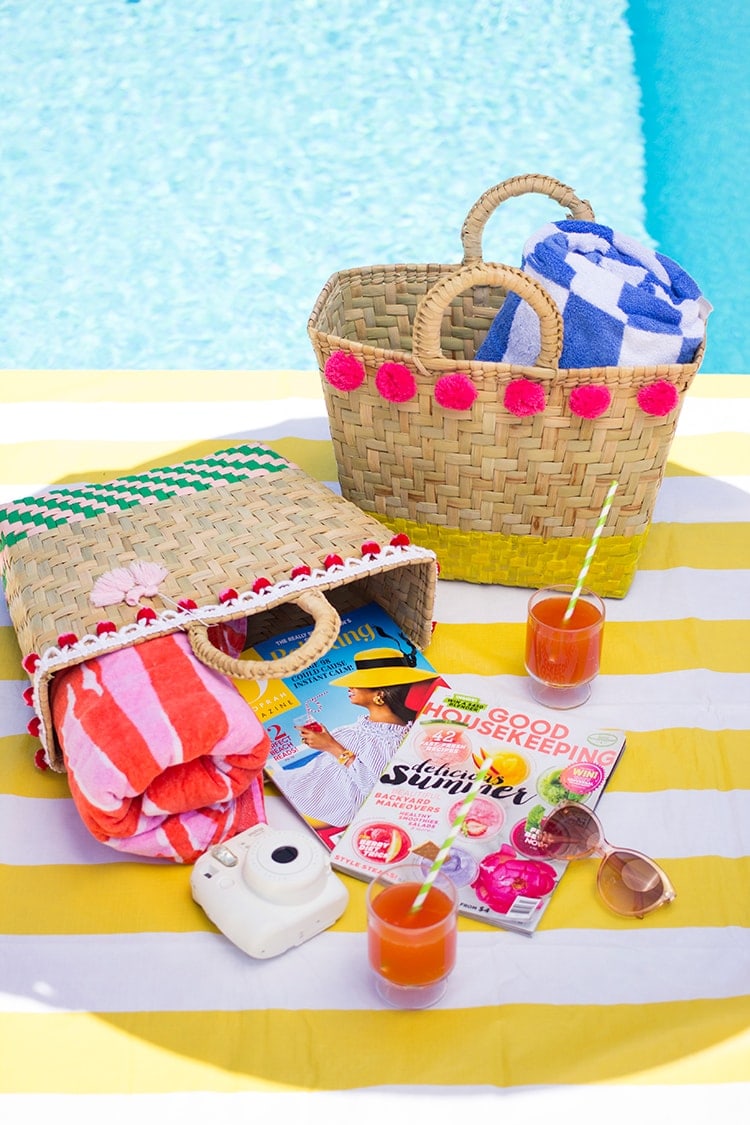 DIY Painted Beach Bags 