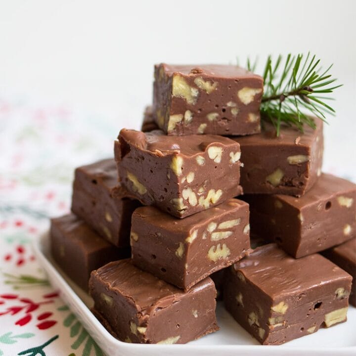 Easy Chocolate Pecan Fudge