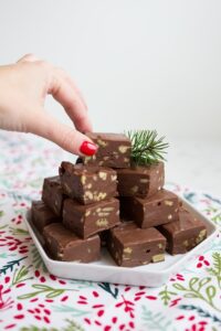 Easy Chocolate Pecan Fudge