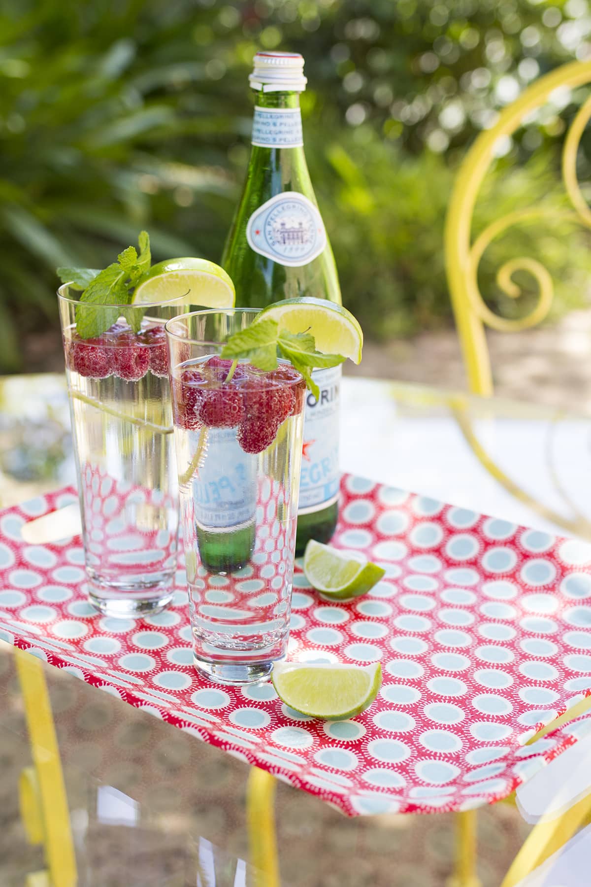 DIY Fabric Covered Drink Trays • Freutcake