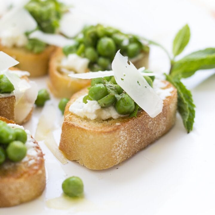 sweet pea and ricotta crostini