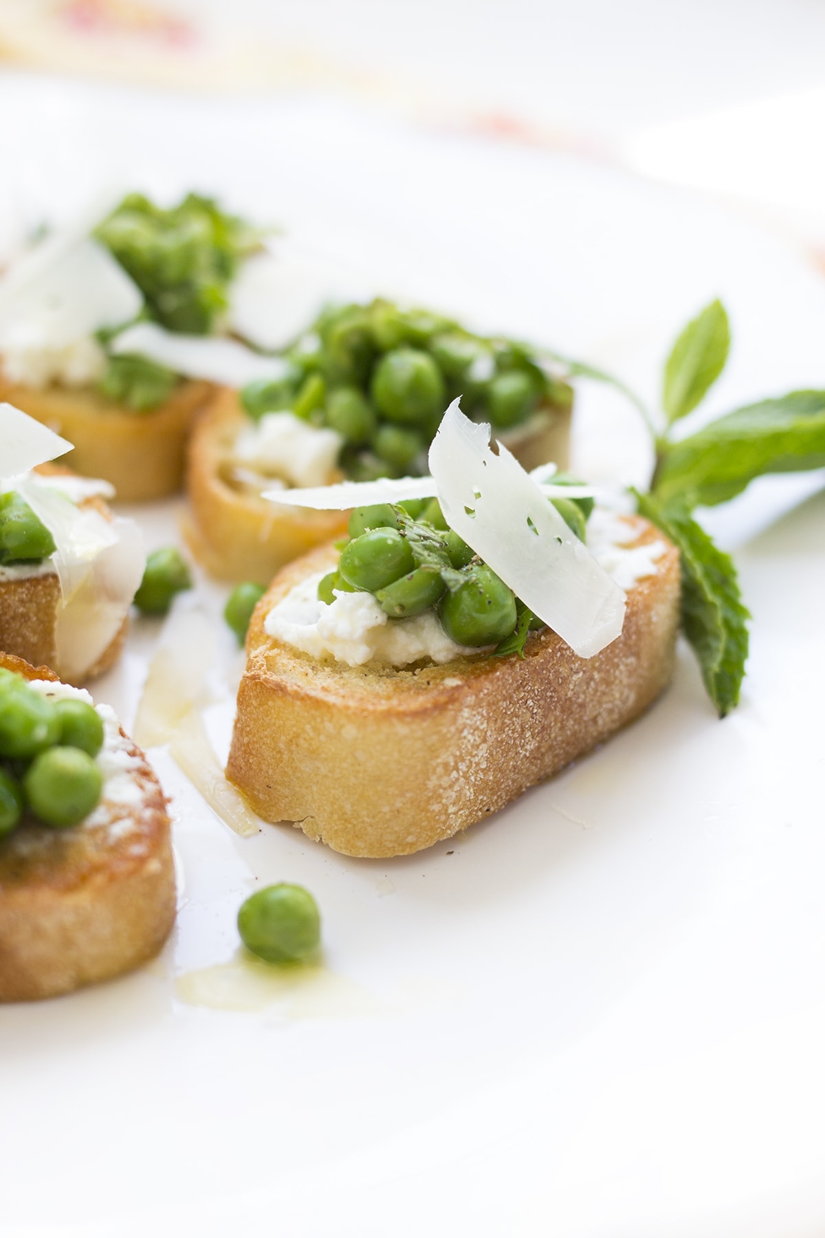 sweet pea and ricotta crostini