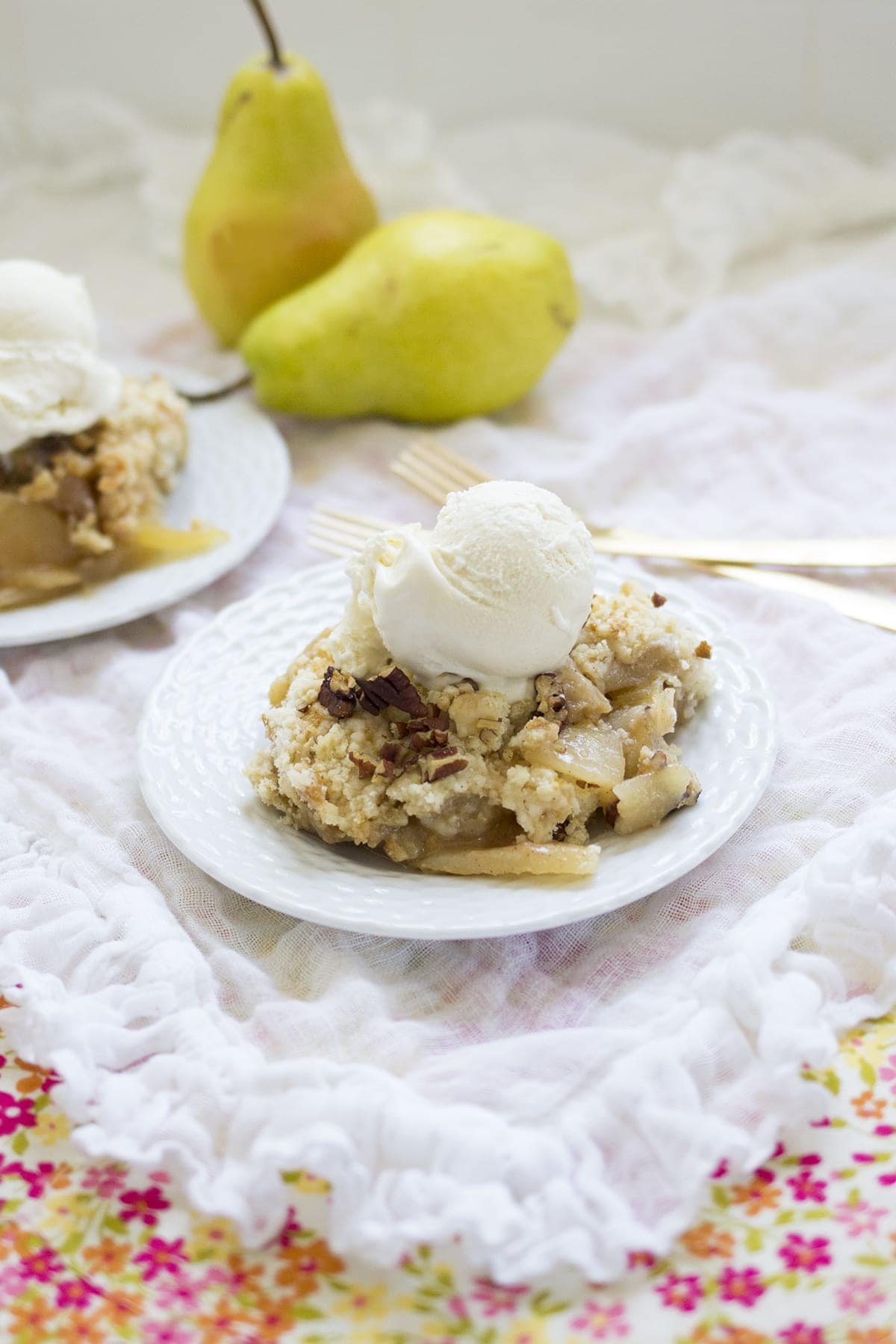 Apple Pear Dump Cake