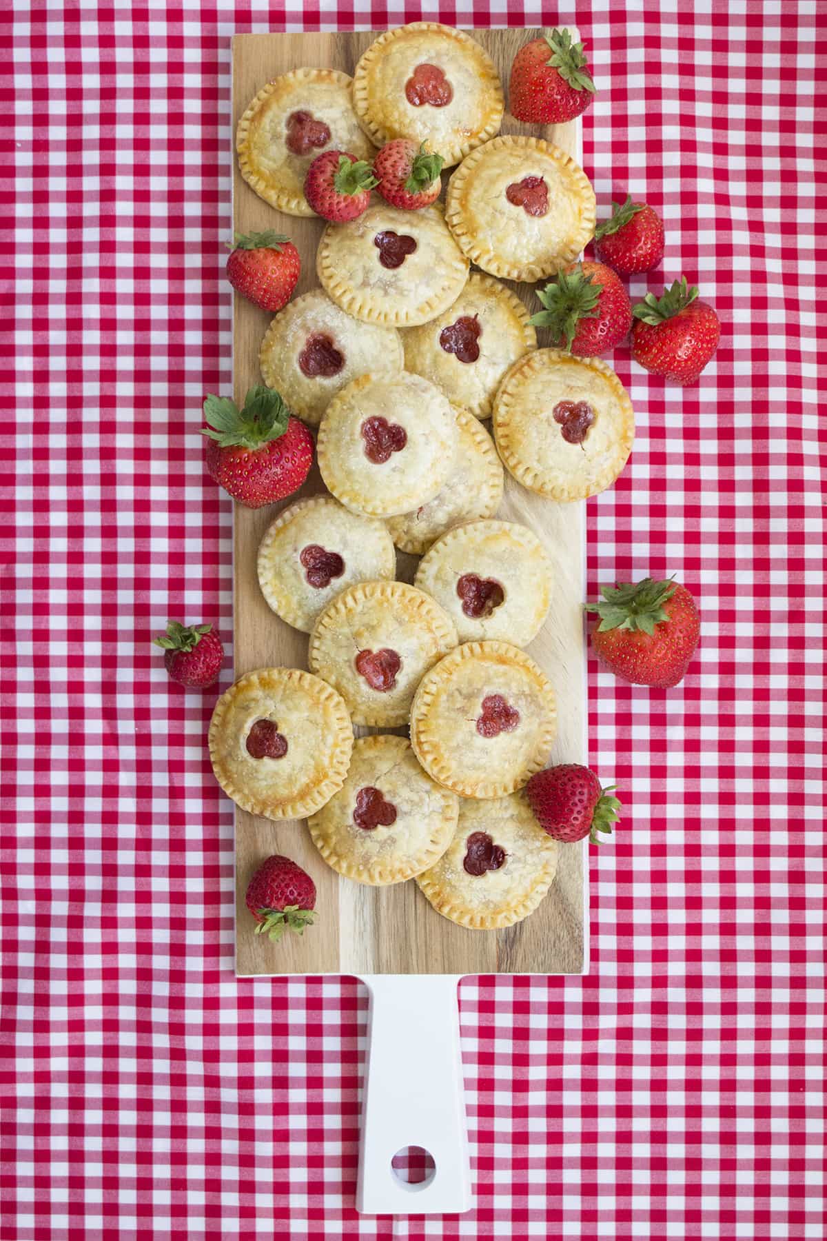 Strawberry Rhubarb HAnd Pies