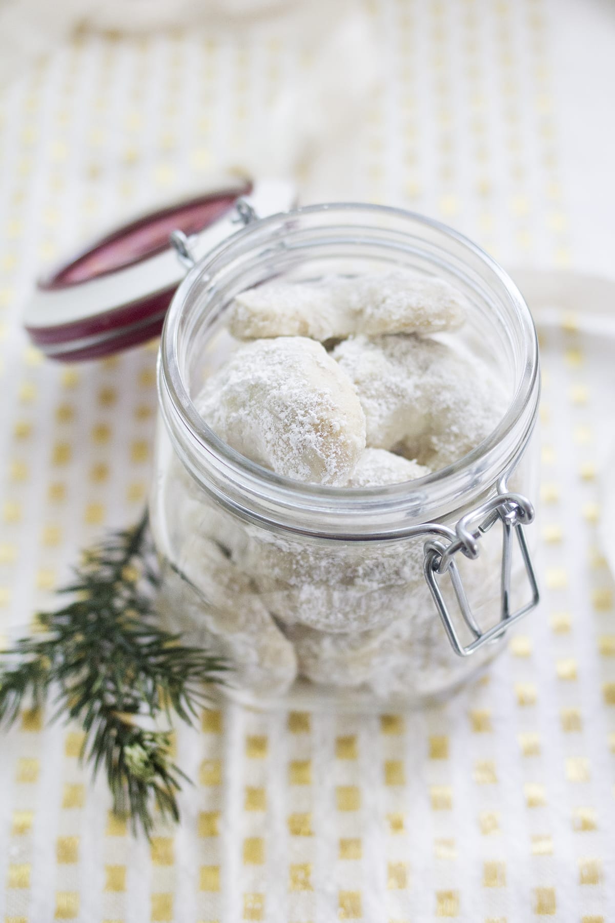 Mexican Wedding Cookies - Freutcake