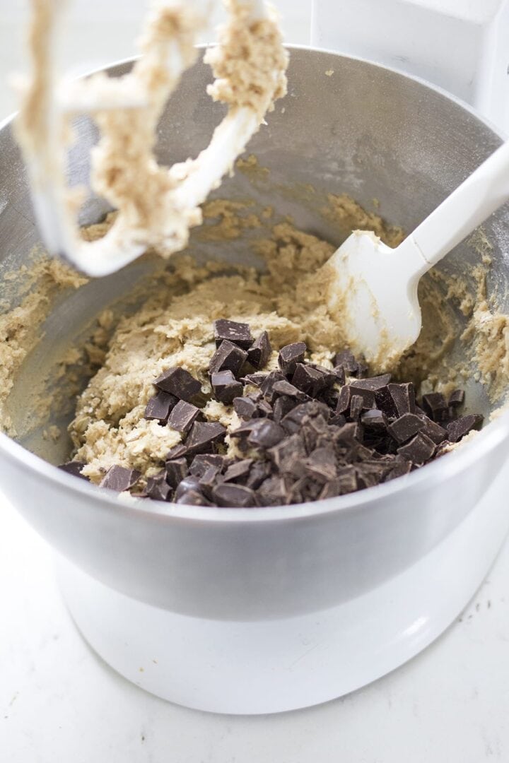 Coconut Oil Dark Chocolate Chunk Oatmeal Cookies • Freutcake