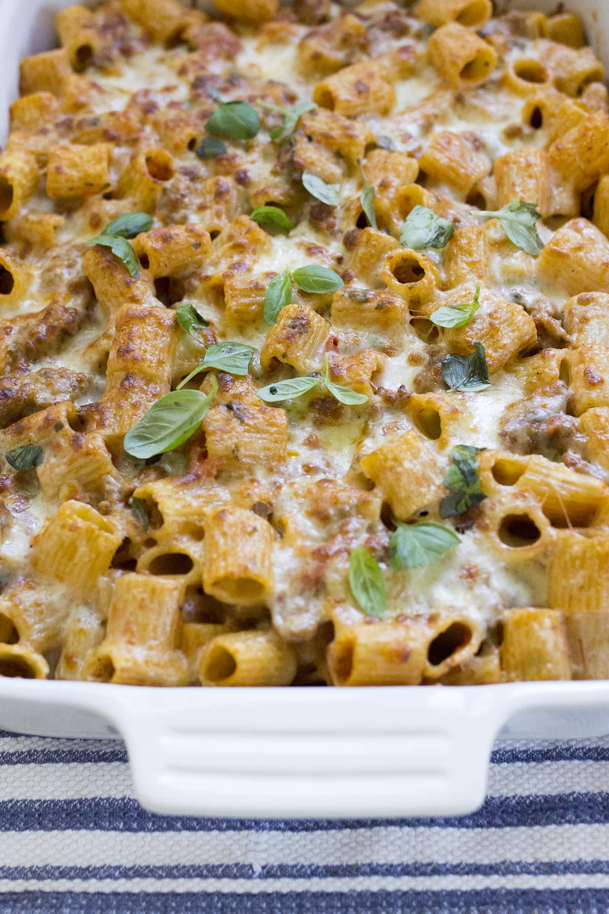 Creamy Baked Sausage Rigatoni • Freutcake