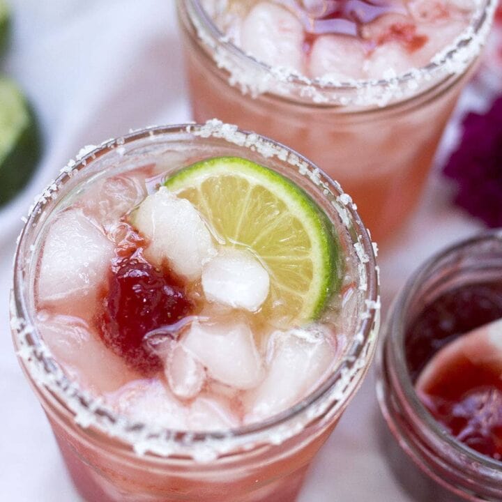 https://www.freutcake.com/wp-content/uploads/2017/03/Jam-Jar-Margaritas-3-720x720.jpg