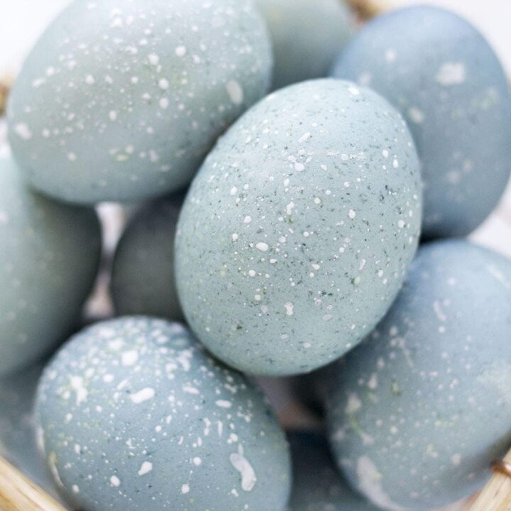 How to Dye Easter Eggs with Blueberries