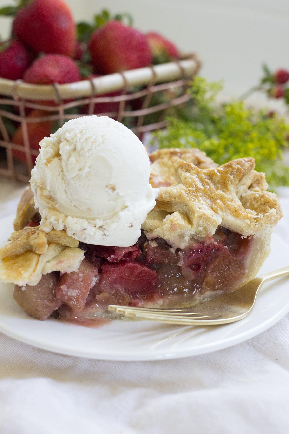 Strawberry Rhubarb Pie