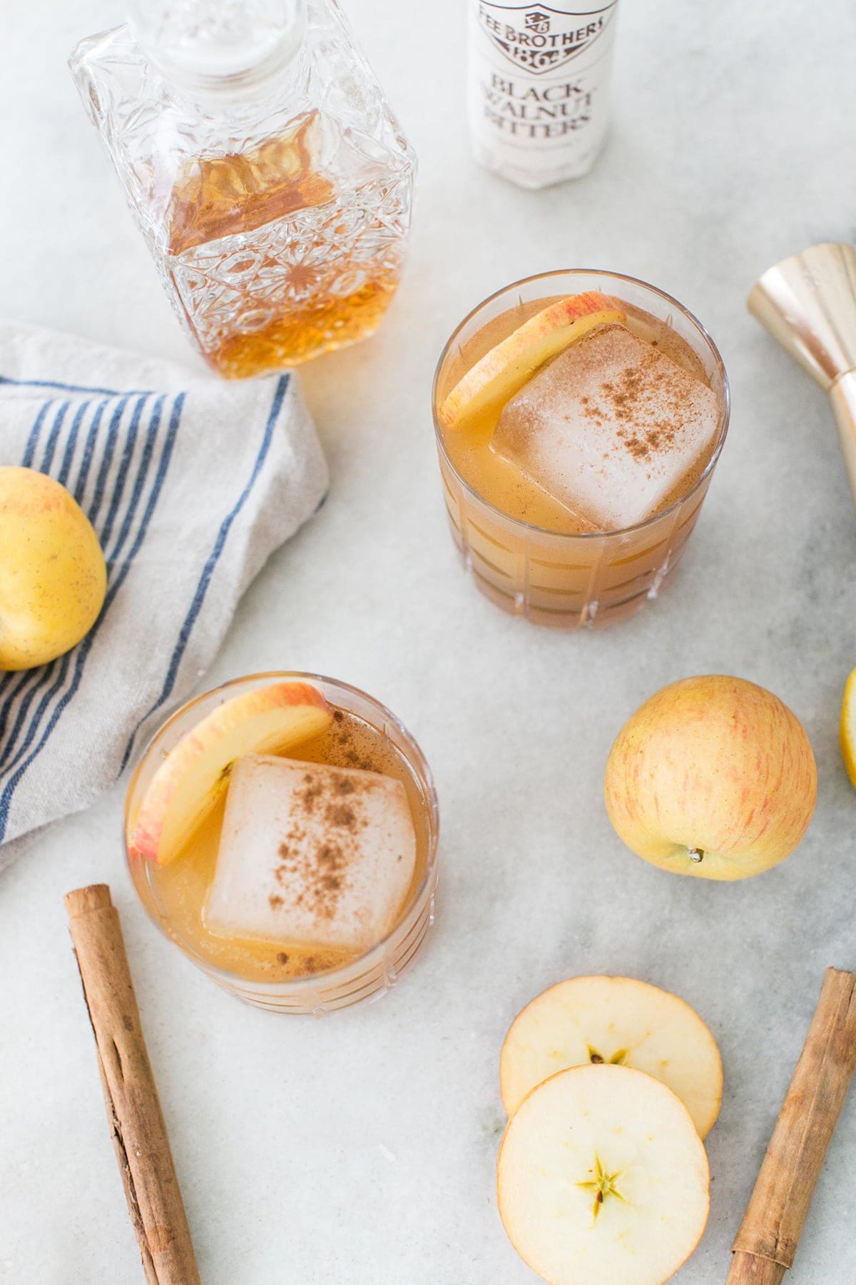 Apples and Tequila Cocktail