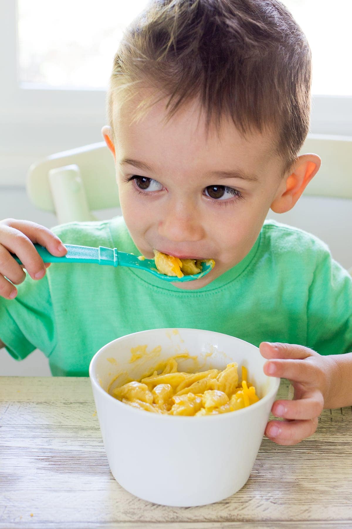 Easy Creamy Stovetop Mac and Cheese