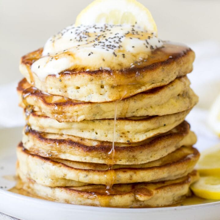 Lemon Chia Yogurt Pancakes