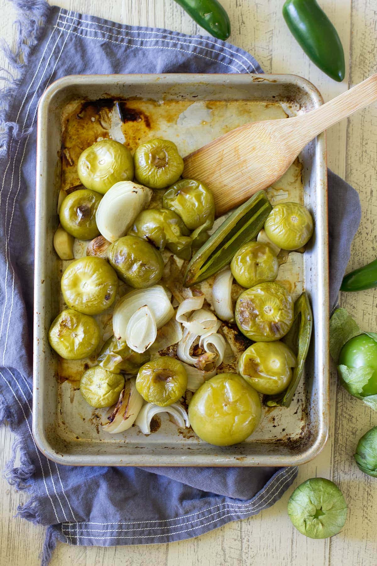 Roasted Tomatillo and Jalapeño Salsa