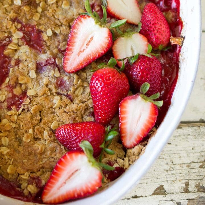 Strawberry Rhubarb Crumble
