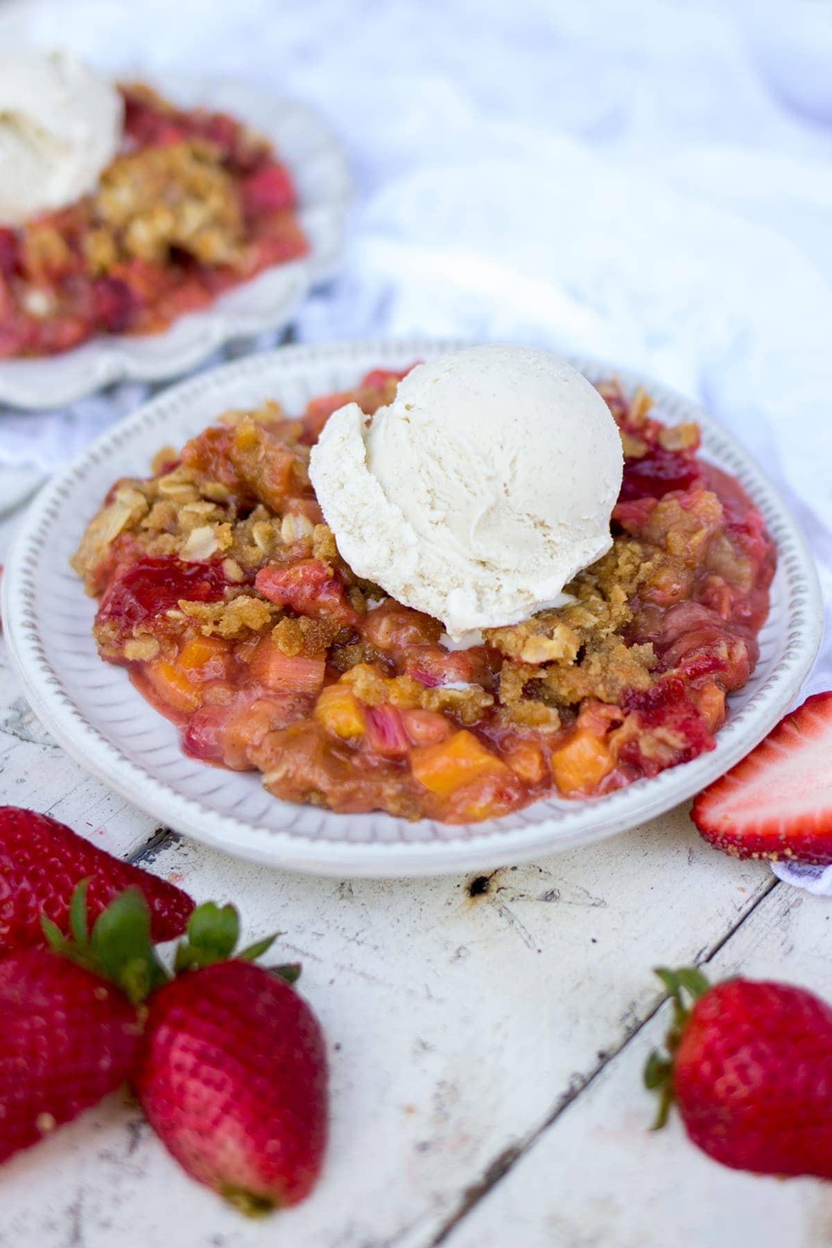 Strawberry Rhubarb Crumble