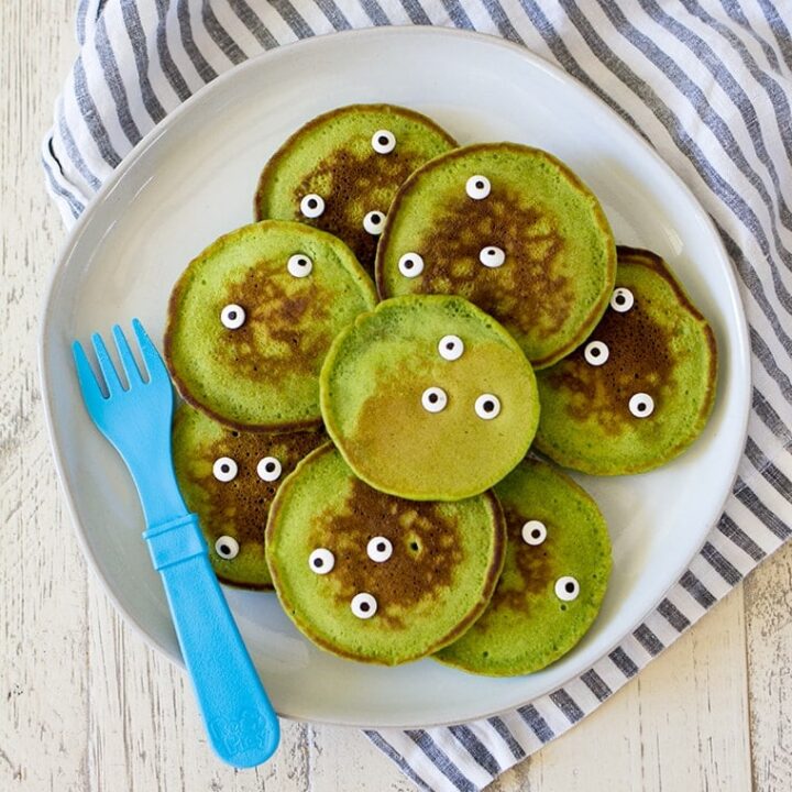 Healthy Halloween Monster Pancakes for Kids made with fresh spinach and no food coloring!