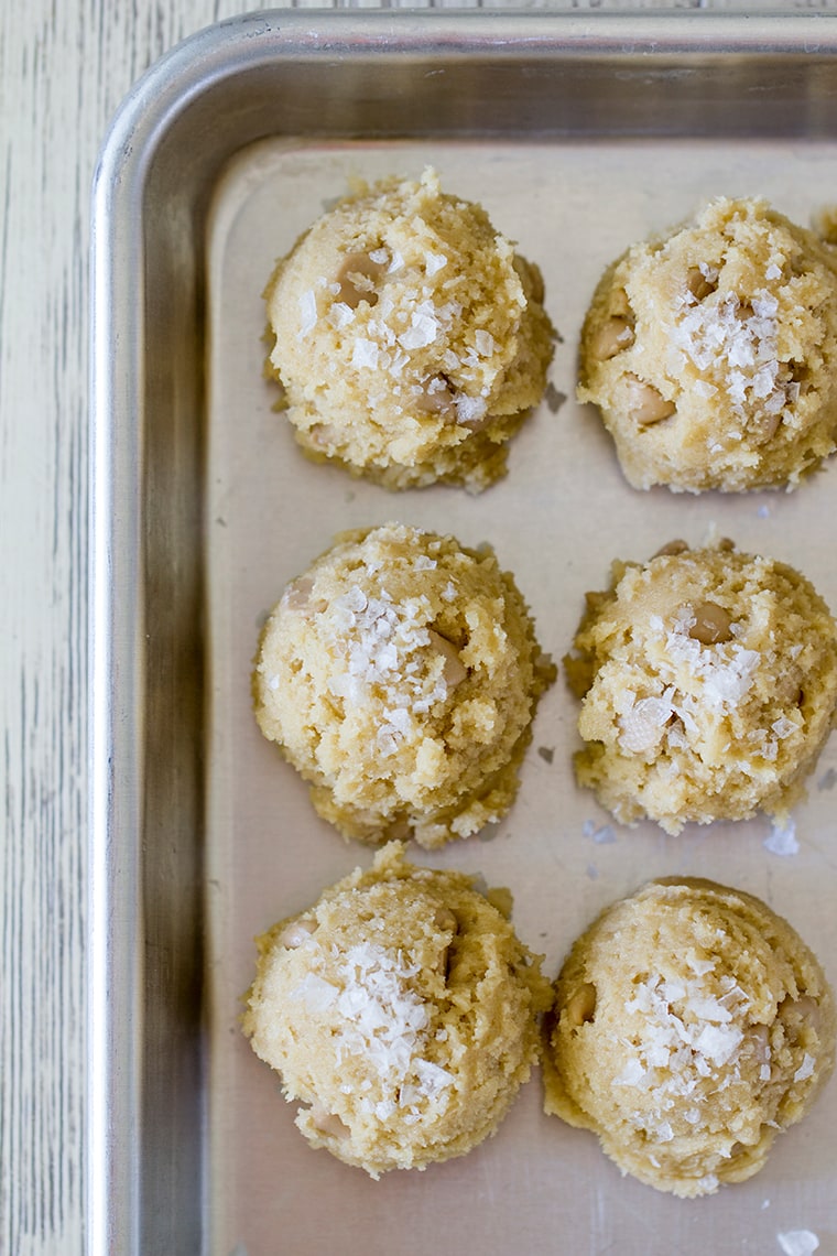 Salted Butterscotch Cookies #oldfashioned #butterscotch #cookies #butterscotchcookies #chewybutterscotchcookies #bestbutterscotchcookies #saltedcaramel 