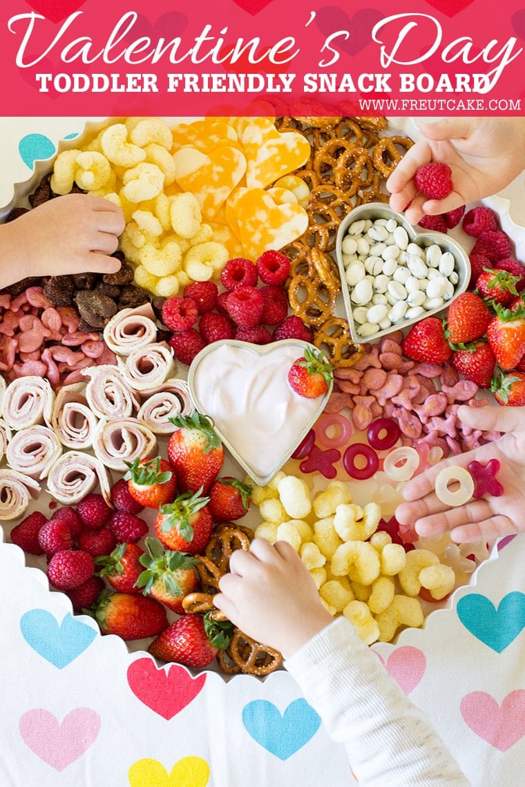 Valentines Day Toddler Snack Board #toddler #toddlerfood #toddlermeals #snack #lunch #snackboard #kidfood