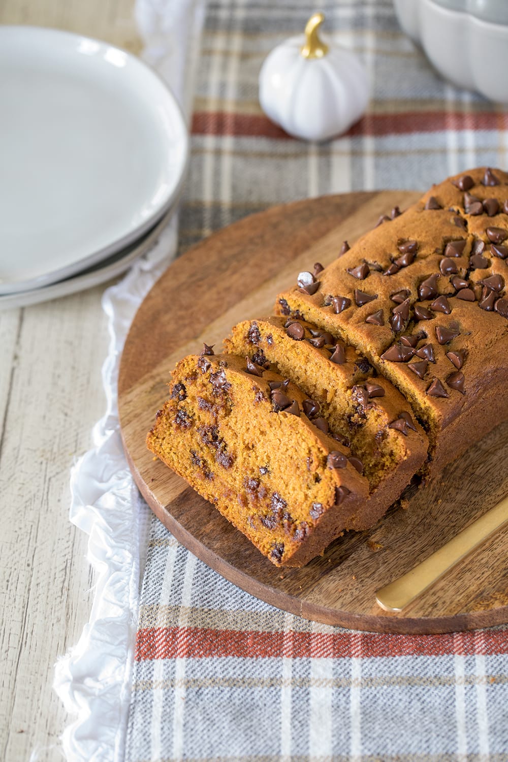 The Best Chocolate Chip Pumpkin Bread Recipe