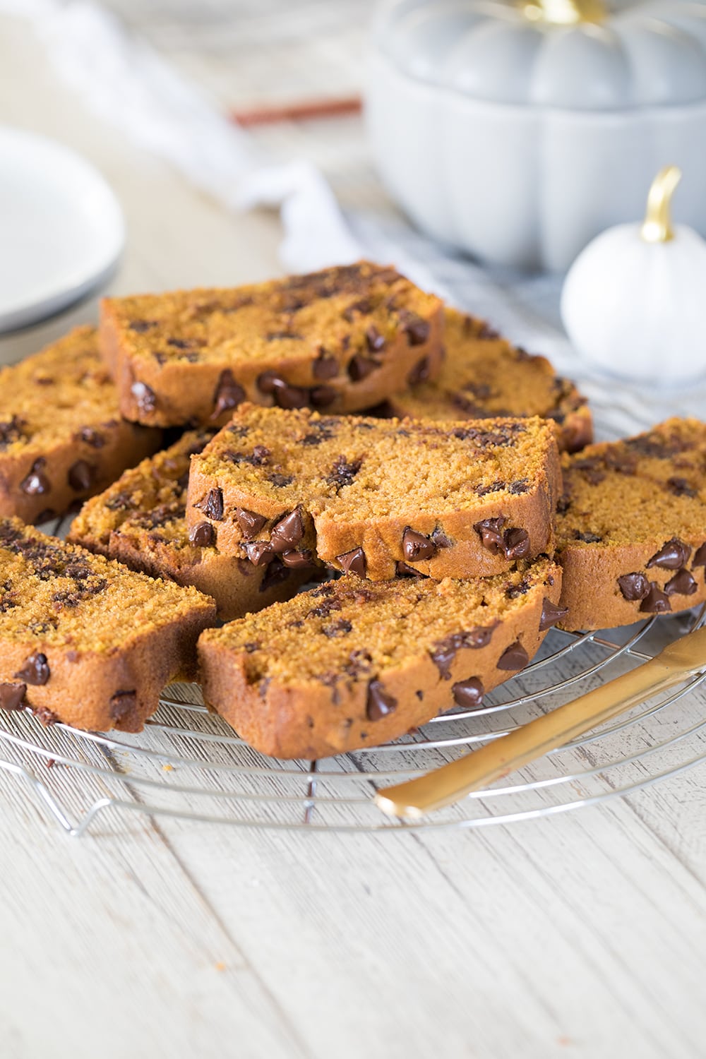 The Best Chocolate Chip Pumpkin Bread Recipe