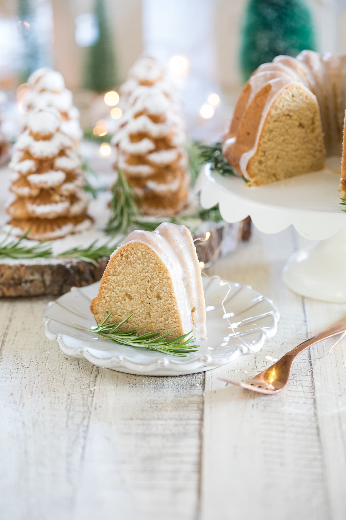 Bourbon Brown Sugar Cake • Freutcake