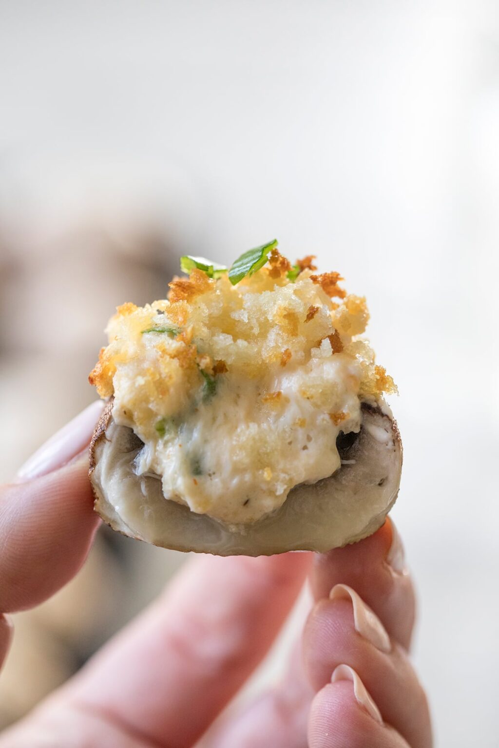 Easy Crab Stuffed Mushrooms • Freutcake
