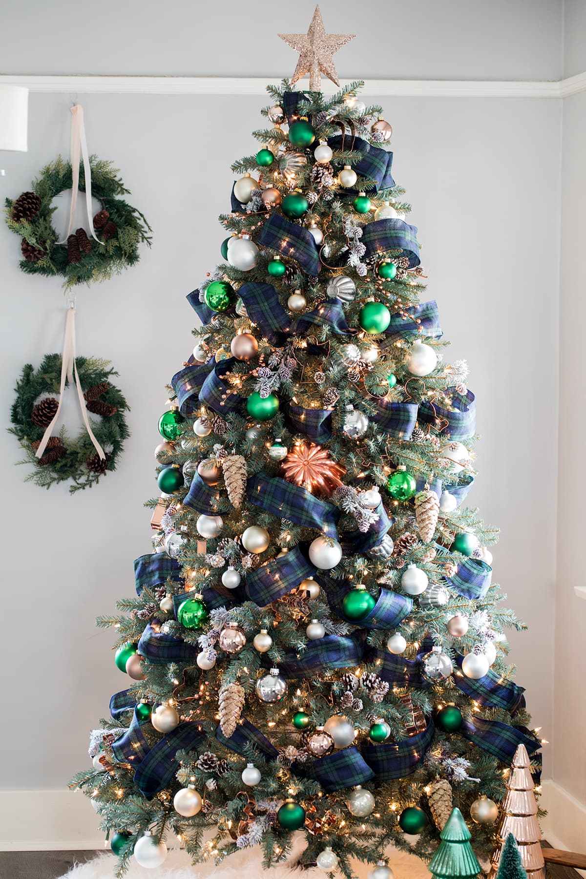 Copper christmas tree deals