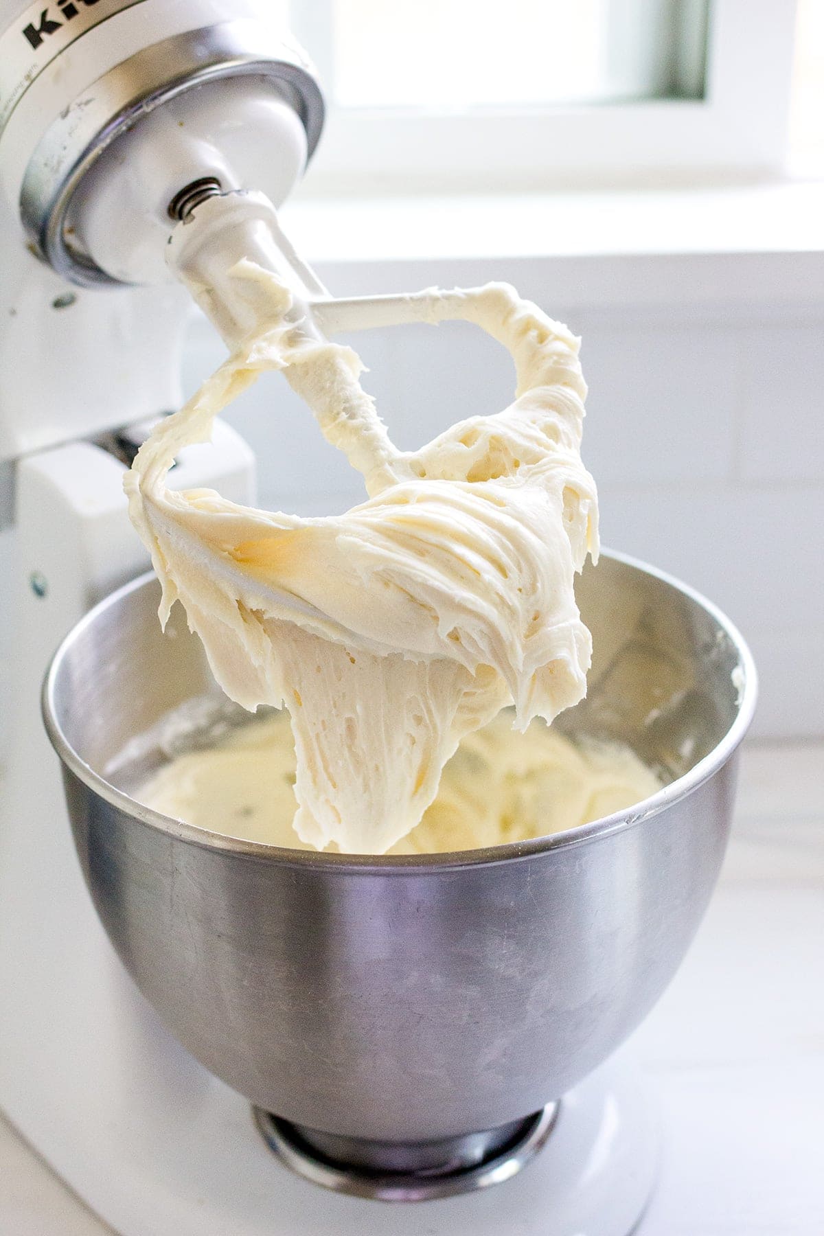 How to Make Cream Cheese Frosting