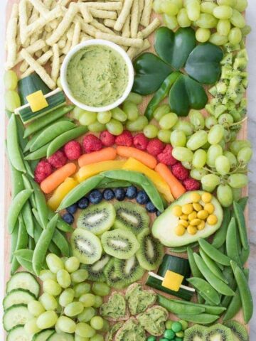 10 of the Best St Patricks Day Snack Boards