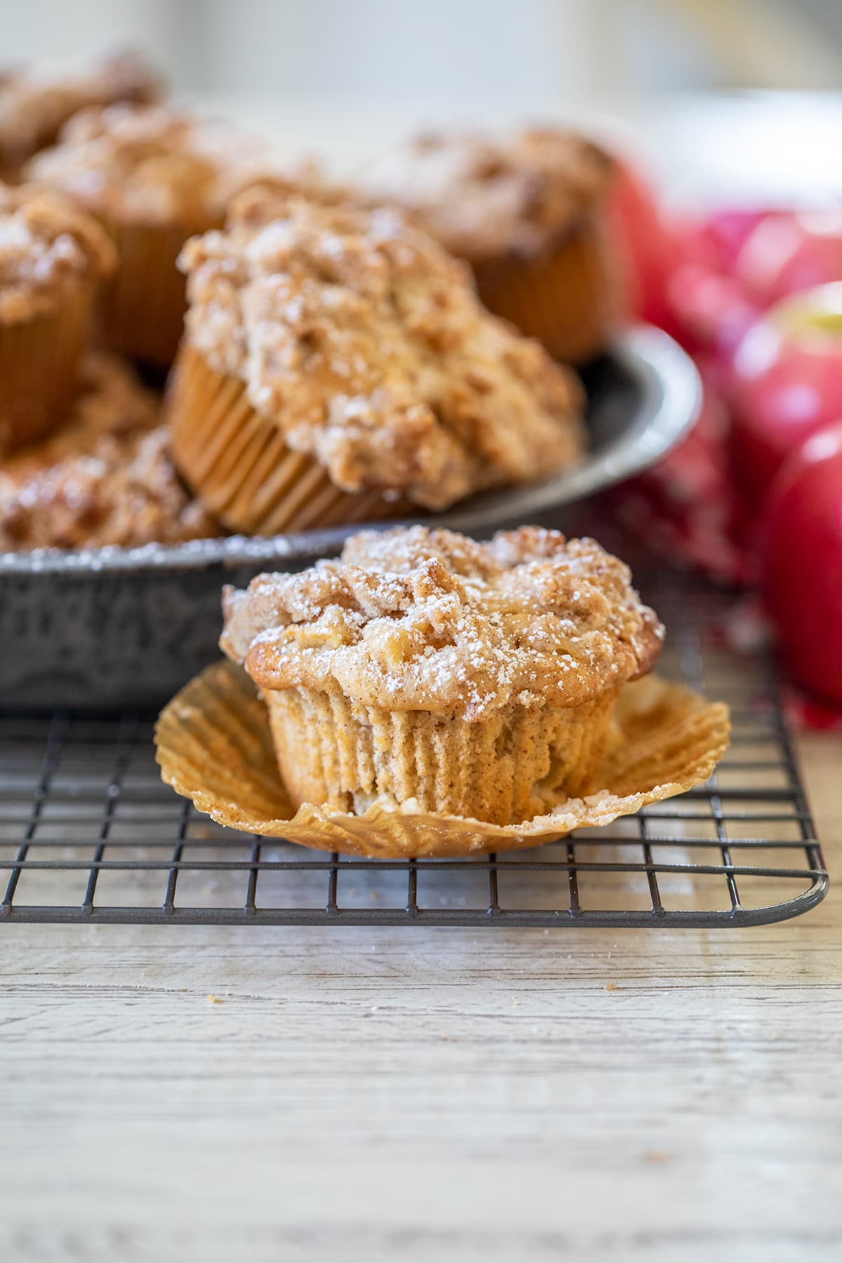 Apple Cinnamon Streusel Muffins • Freutcake