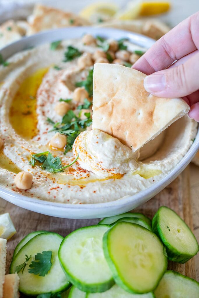 Creamy Coriander Hummus • Freutcake