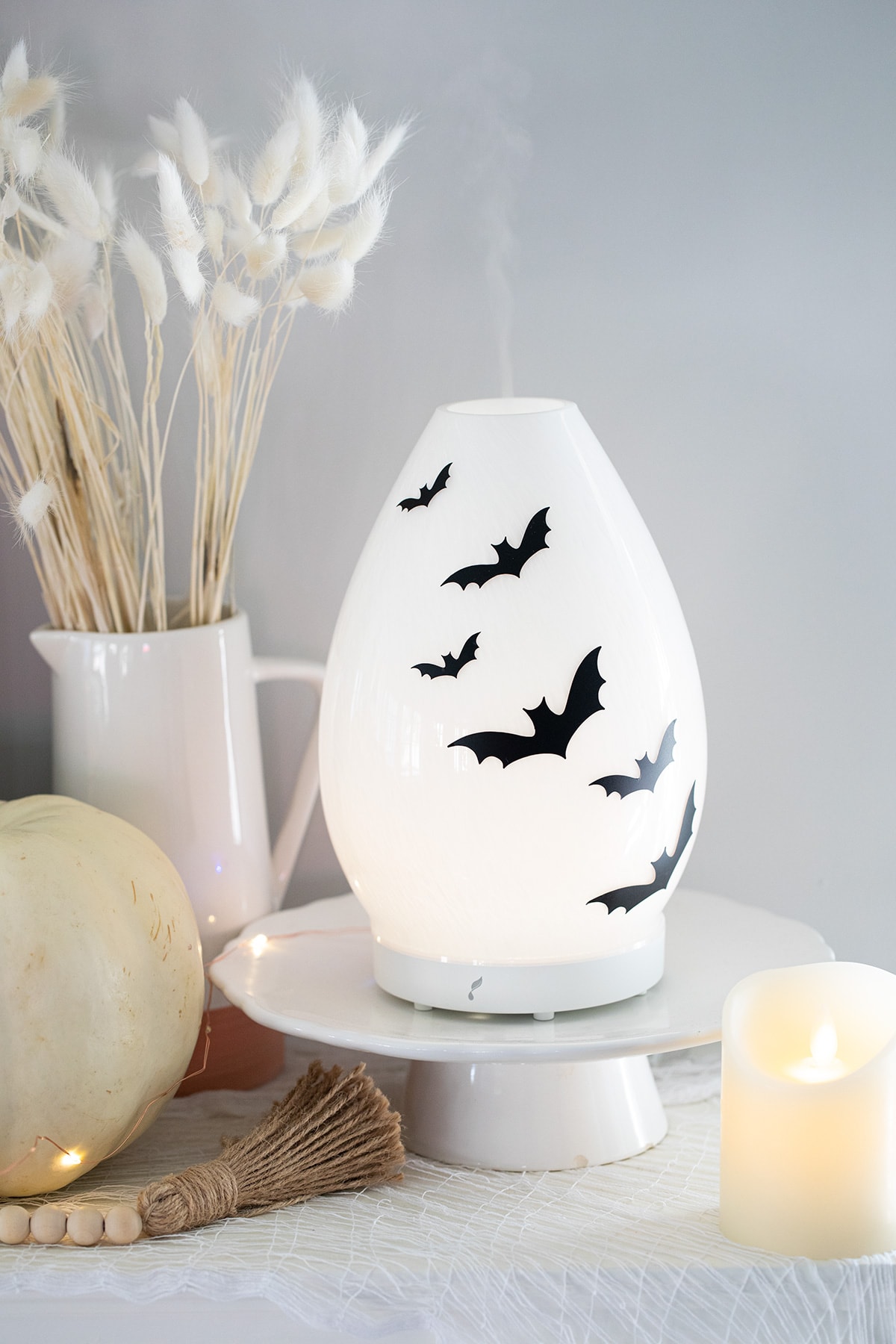 Chic White Pumpkin Halloween Decor