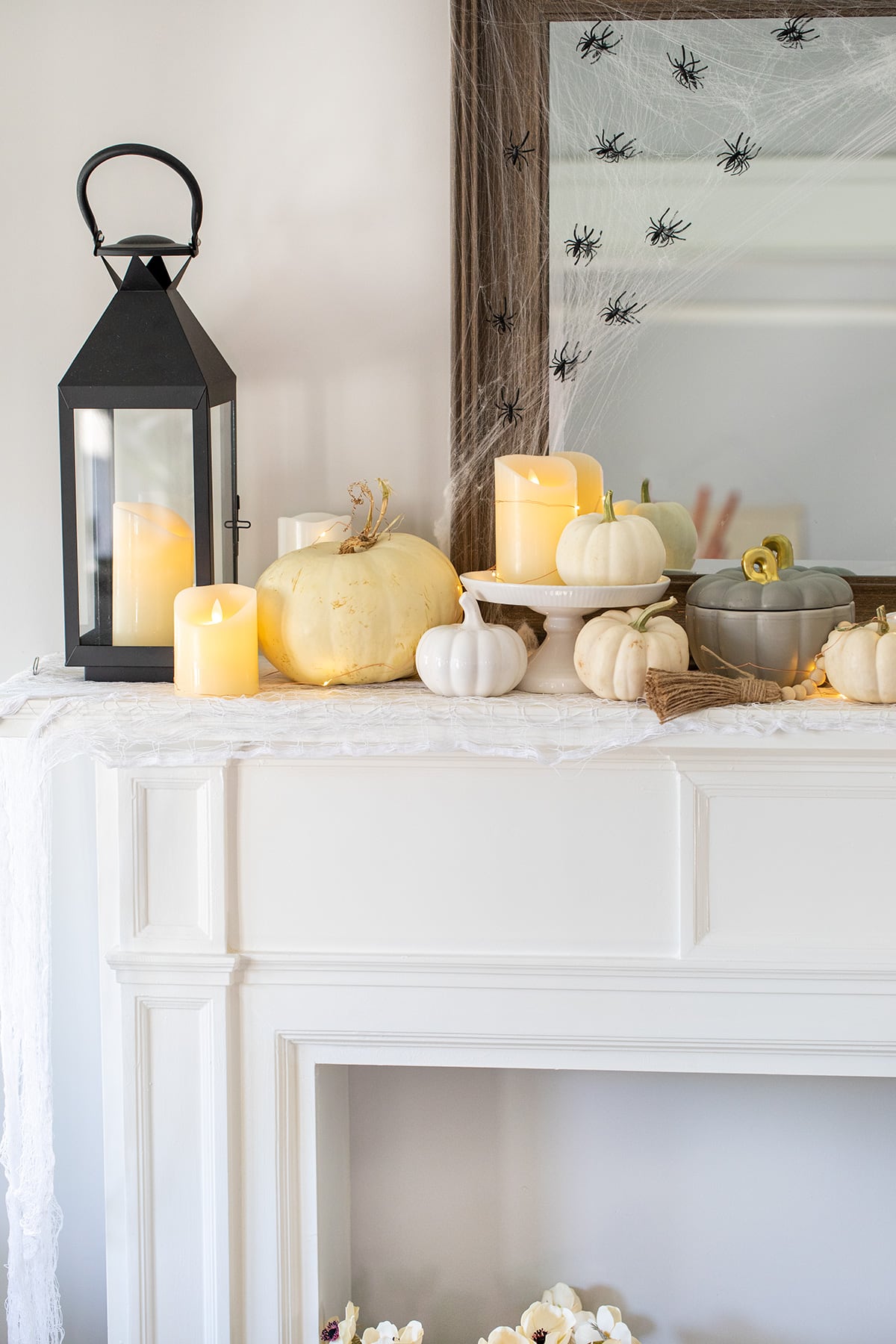 Chic White Pumpkin Halloween Decor