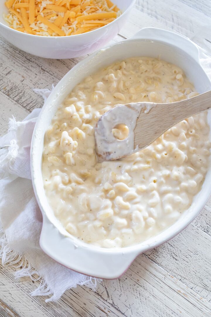 Creamy Homemade Baked Macaroni and Cheese • Freutcake